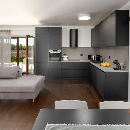 Сasa de vacaciones Mediterrane Steinvilla Mit Privatpool, Toller Aussicht, Starkem Wifi, Bbq *