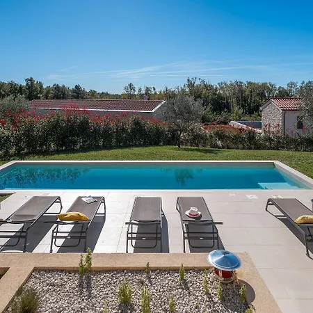 Сasa de vacaciones Mediterrane Steinvilla Mit Privatpool, Toller Aussicht, Starkem Wifi, Bbq