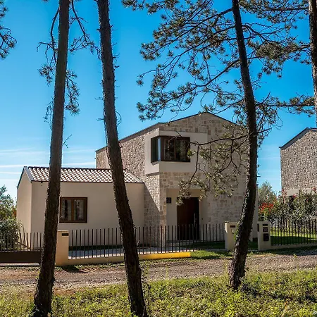 Mediterrane Steinvilla Mit Privatpool, Toller Aussicht, Starkem Wifi, Bbq Сasa de vacaciones